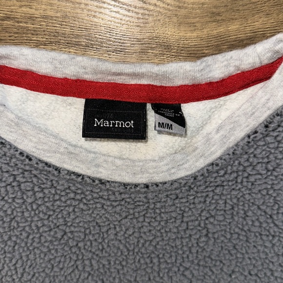 Marmot Sweatshirt - Picture 2 of 5